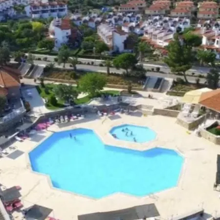 Tatil Evi Ayvalık Gömeç Garden Floor Gomec