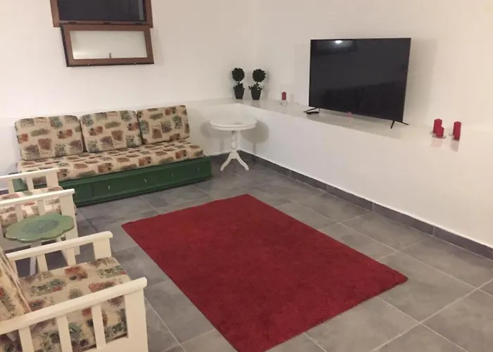 Ayvalik Goemec Garden Floor