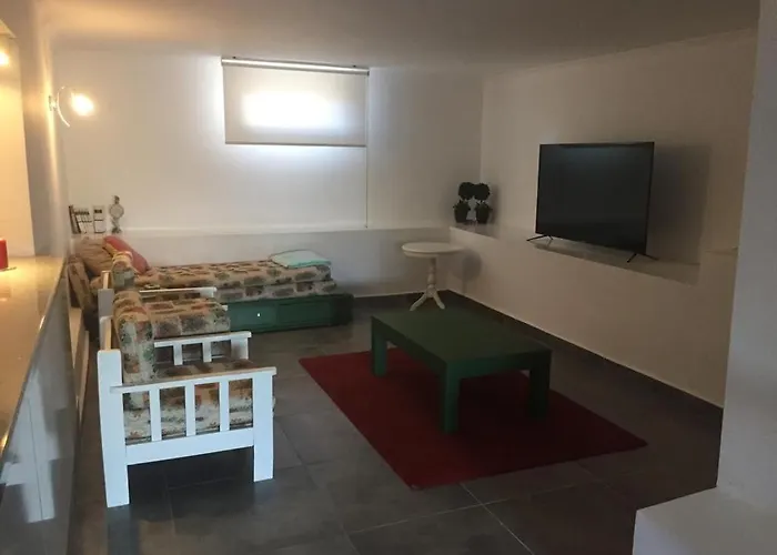 펜션 Ayvalik Goemec Garden Floor *