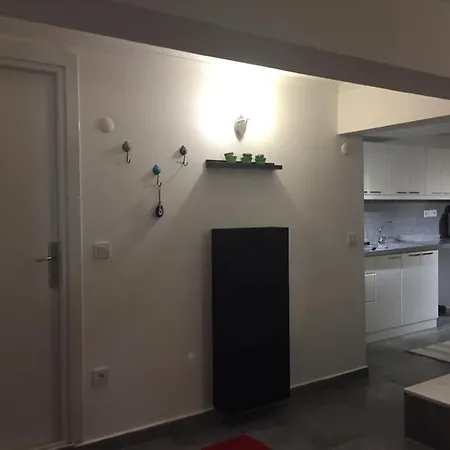 Ayvalik Goemec Garden Floor Gomec