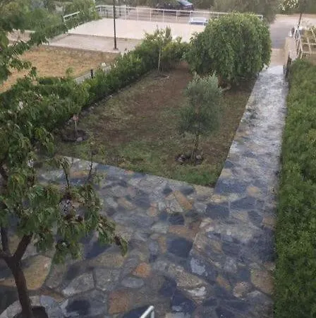 בית נופש Ayvalik Goemec Garden Floor