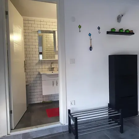 Ayvalik Goemec Garden Floor בית נופש