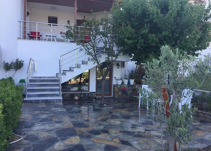 Ayvalik Goemec Garden Floor Gomec